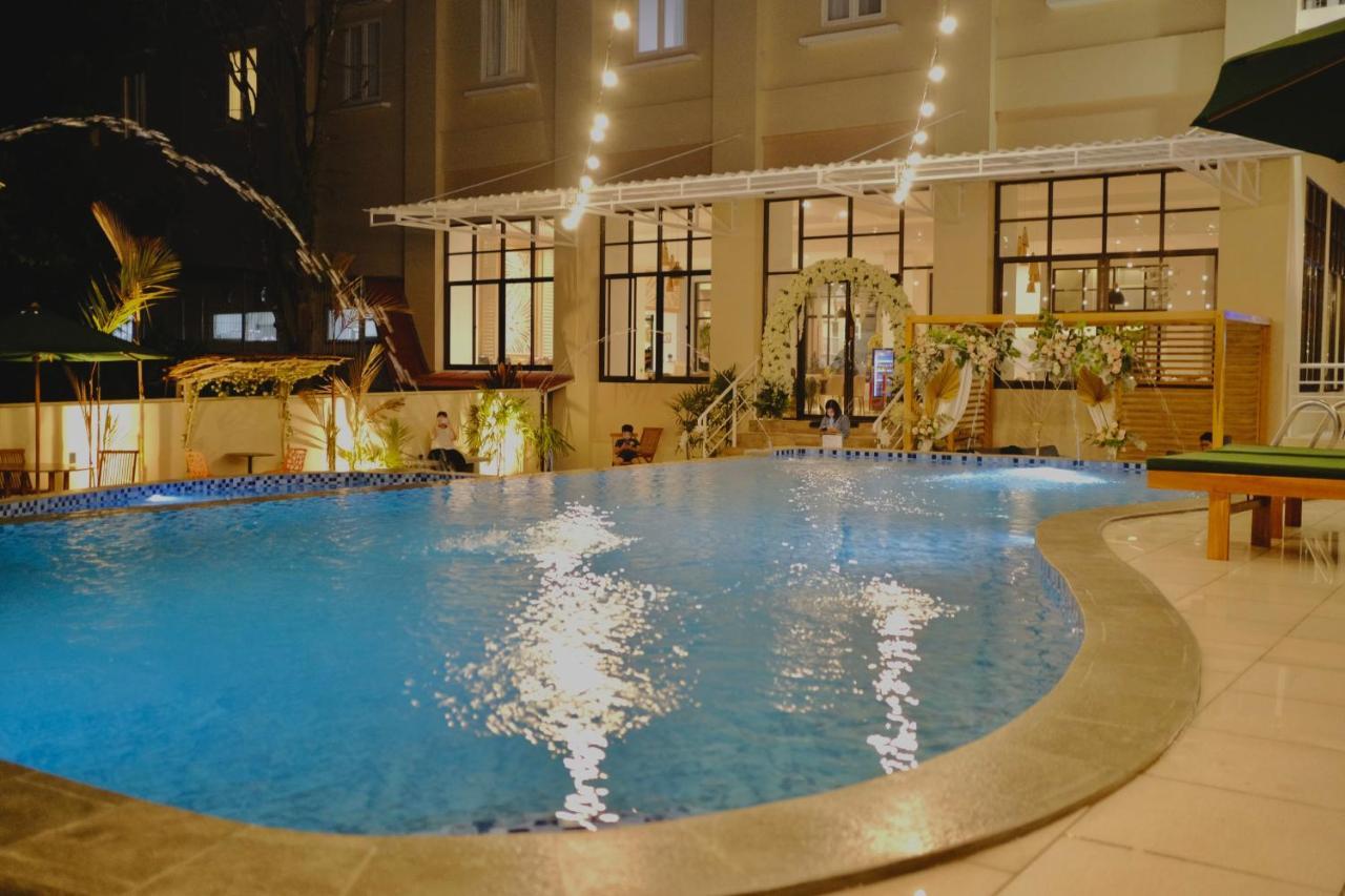Hotel Villa Emitta Tomohon Eksteriør bilde