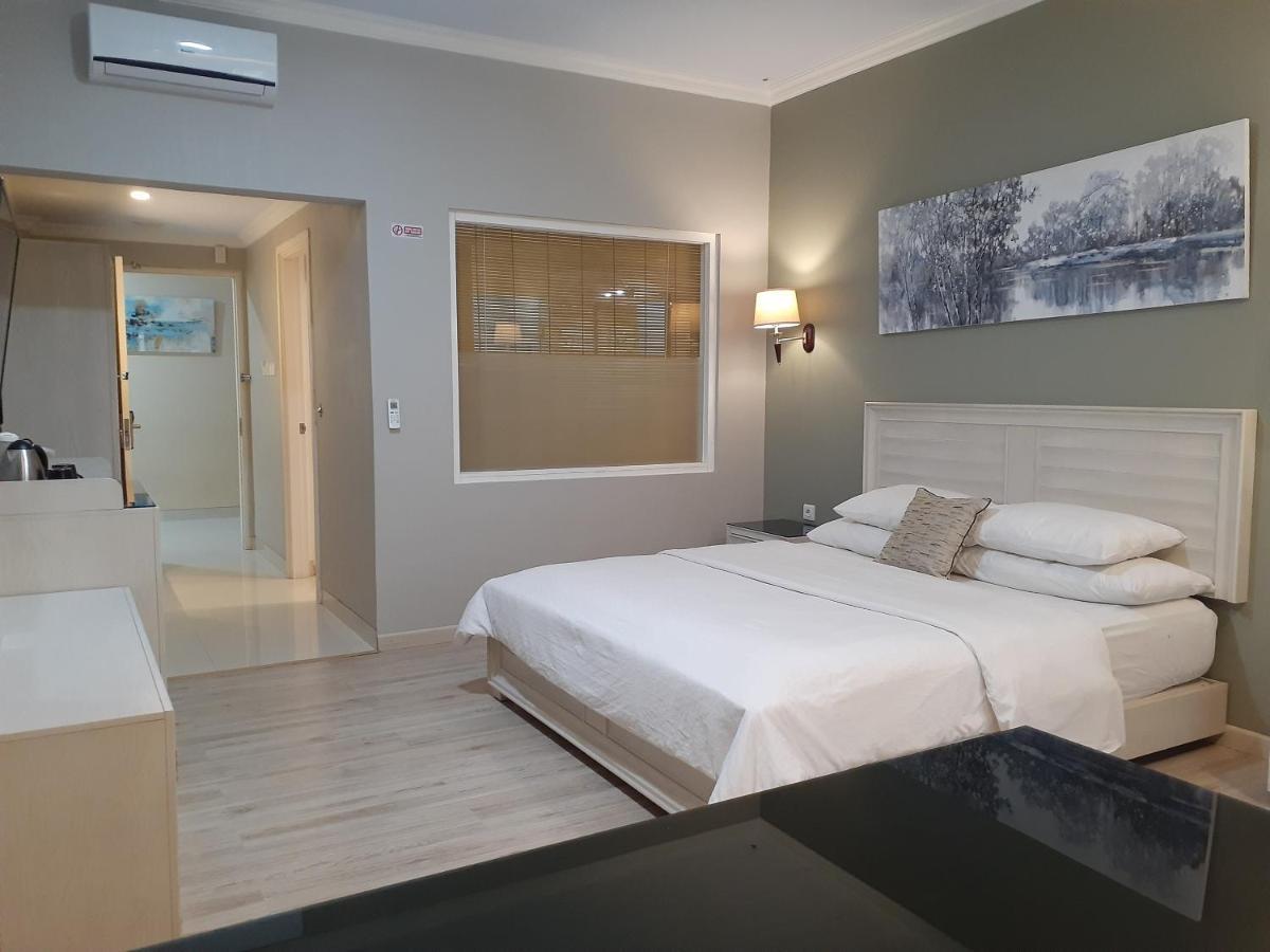 Hotel Villa Emitta Tomohon Eksteriør bilde