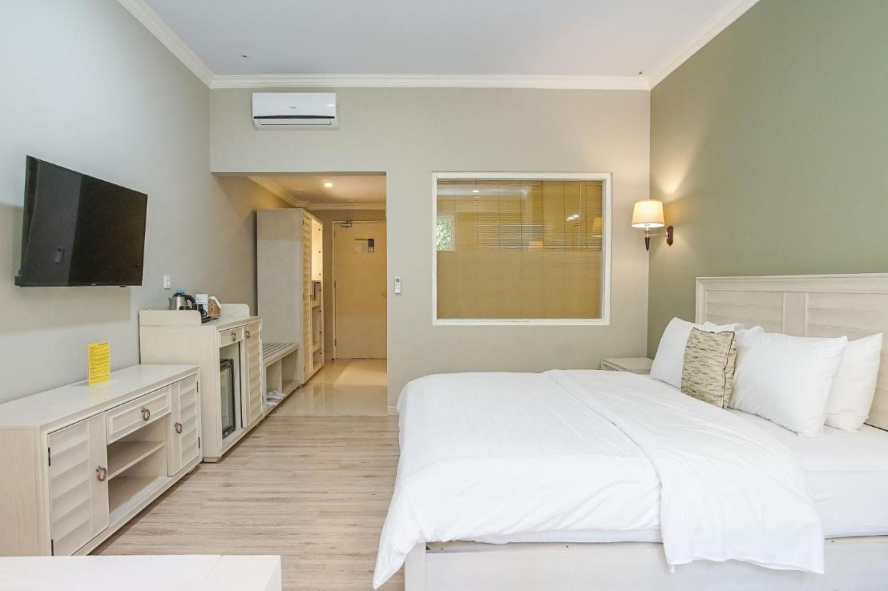 Hotel Villa Emitta Tomohon Eksteriør bilde