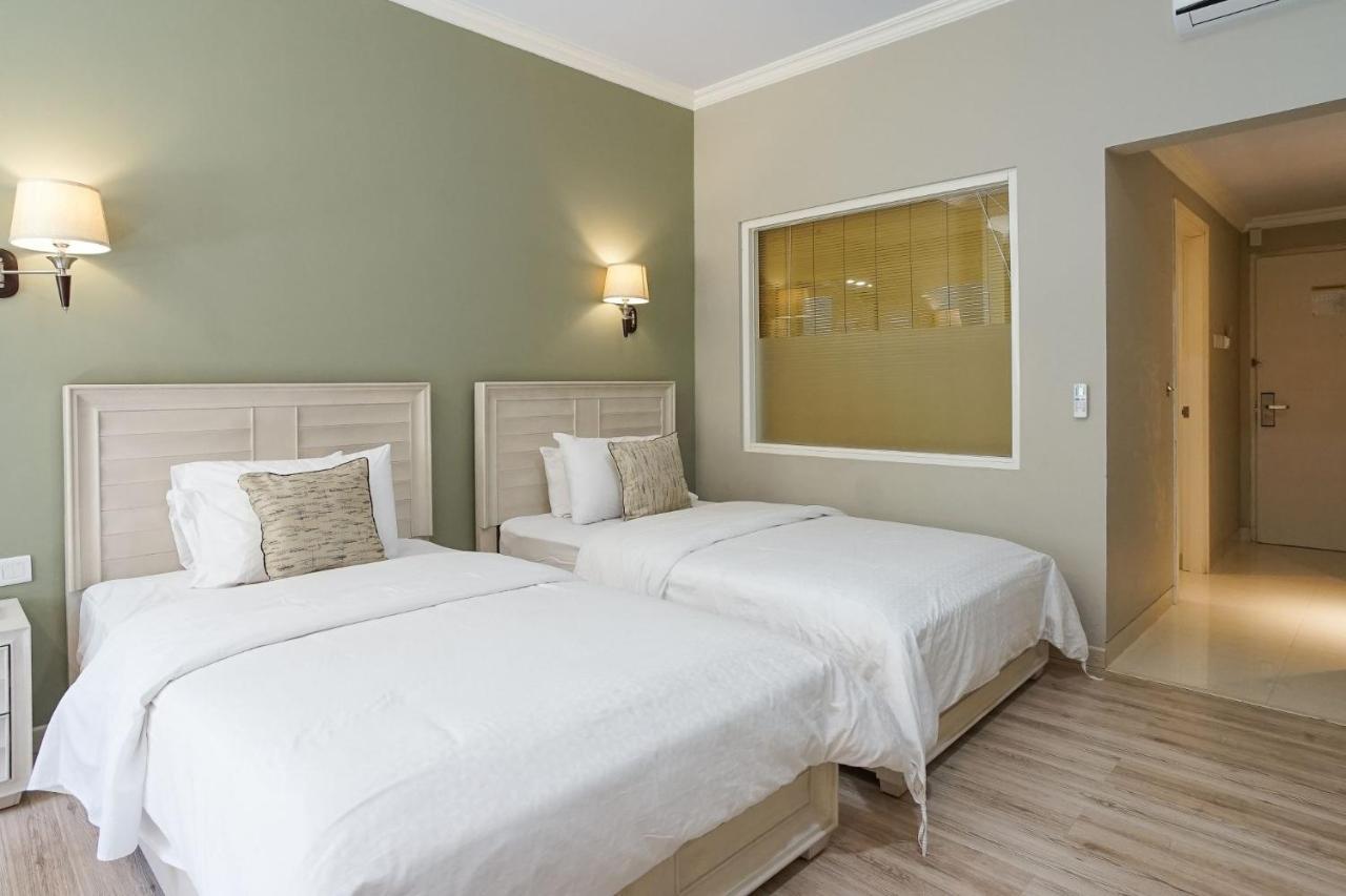 Hotel Villa Emitta Tomohon Eksteriør bilde