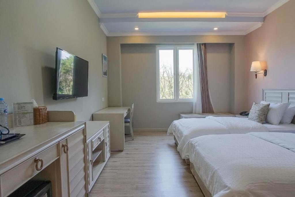 Hotel Villa Emitta Tomohon Eksteriør bilde