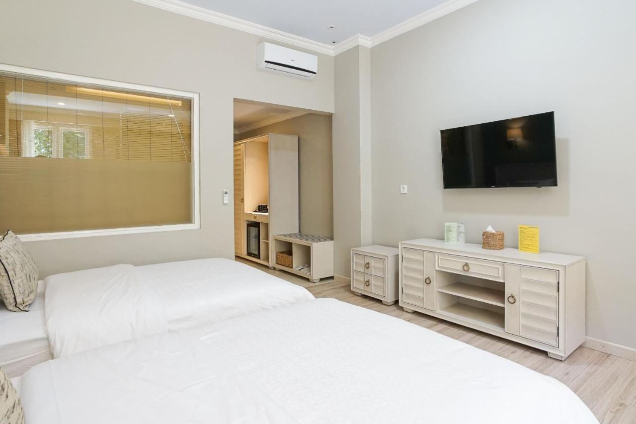 Hotel Villa Emitta Tomohon Eksteriør bilde