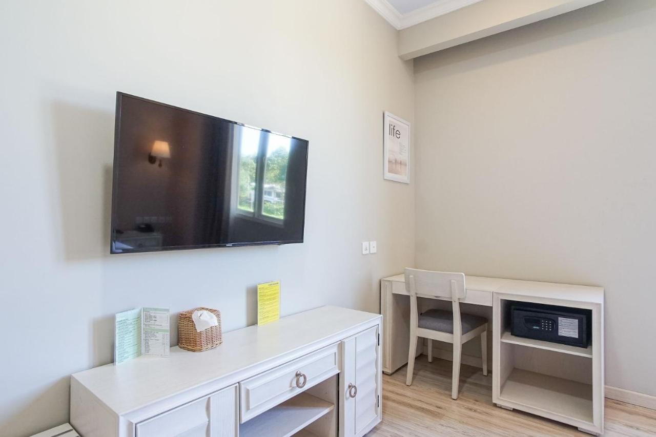 Hotel Villa Emitta Tomohon Eksteriør bilde