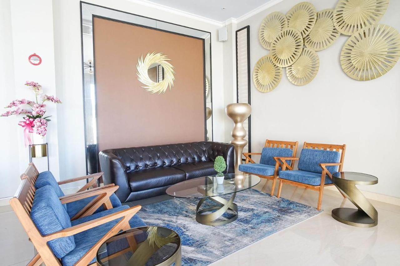 Hotel Villa Emitta Tomohon Eksteriør bilde